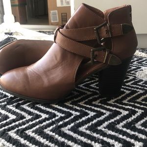Ankle boot / bootie